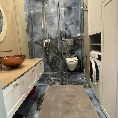 Luxury Marininist ,вид на море ,2 спальни Apartment