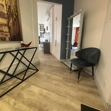 Apartment Luxury Marininist ,вид на море ,2 спальни Odessa
